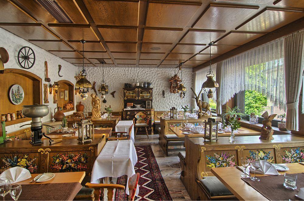 Hotel Hirsch Бад-Петерсталь-Грисбах Экстерьер фото