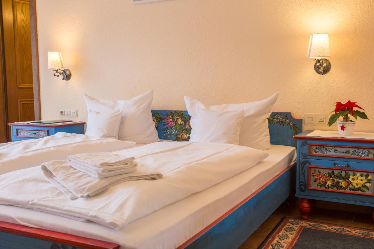 Hotel Hirsch Бад-Петерсталь-Грисбах Экстерьер фото