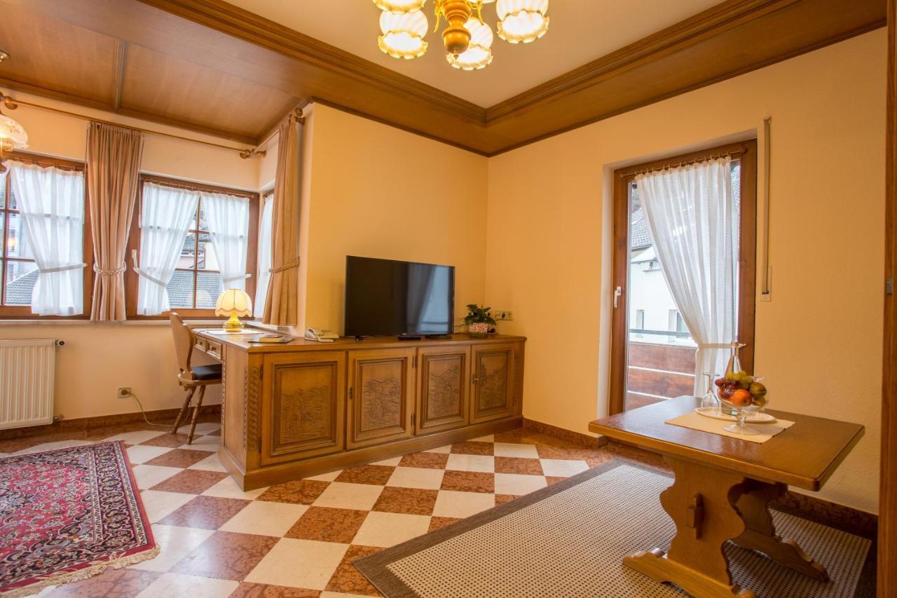 Hotel Hirsch Бад-Петерсталь-Грисбах Экстерьер фото