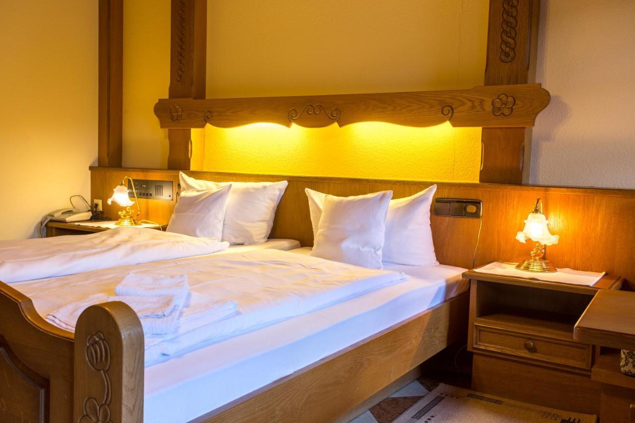 Hotel Hirsch Бад-Петерсталь-Грисбах Экстерьер фото
